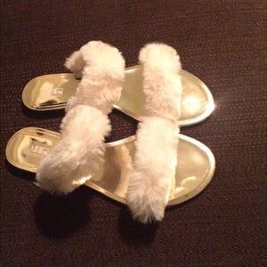 Faux fur Gold & beige sandals